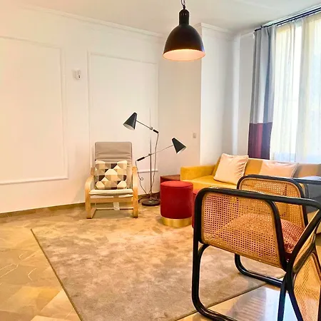Home4u Gran Via Luxury * Granada