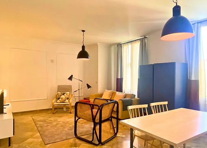 Apartment Home4u Gran Via Luxury *