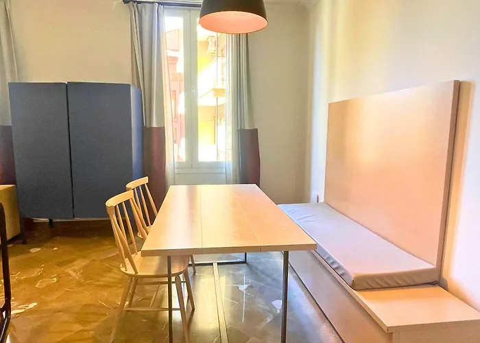 Home4u Gran Via Luxury